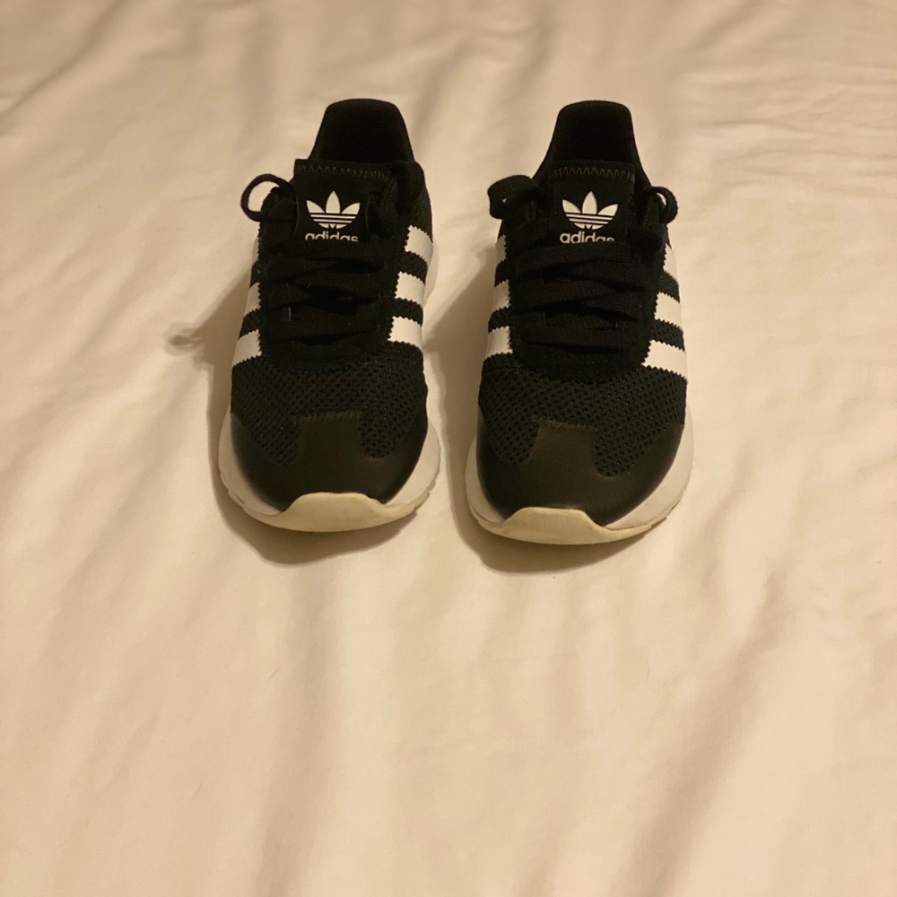 Size 6 Black Adidas Throwback Shoes